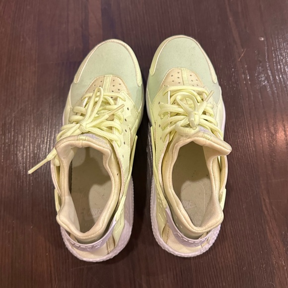 Nike Air Huarache - Picture 6 of 8